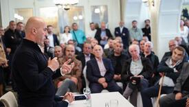 Haradinaj: Vlada neusvajanjem Zakona o platama osiromašuje građane Kosova