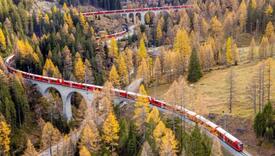 Najduži putnički voz koji je ikada vozio prošao kroz Švicarske Alpe