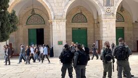 Deseci jevrejskih doseljenika ponovo upali u Al-Aksu, policija uklonila muslimanske vjernike