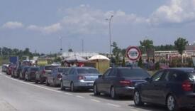 Na Merdaru se danas čeka više od tri sata za izlazak sa Kosova