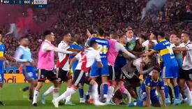 Haos u najvećem argentinskom derbiju: Gol u 93. minuti i sedam crvenih kartona