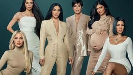 Kako bi sestre Kardashian izgledale bez estetskih zahvata: U videu im "vratili" stara lica