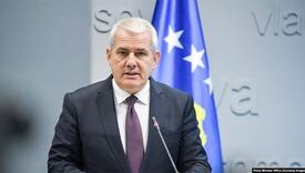 Sveçla: Počela zamjena srpskih vozačkih dozvola za kosovske