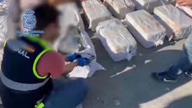 U Španiji pale 2,3 tone kokaina "Balkanskog kartela", objavljen video zapljene na brodu