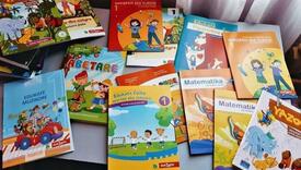 Roditelji se zadužuju kako bi djeci kupili udžbenike