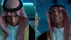Ronaldo u arapskoj nošnji zaigrao beduinski ples s mačem i obilježio svečani dan