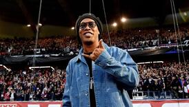 Ronaldinho uveličao spektakl u Parizu, publika ga dočekala ovacijama