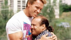 Nakon 35 godina sastali se Schwarzenegger i DeVito, glavni glumci hit komedije "Blizanci"