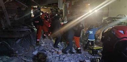 Čudo poslije katastrofe: Preživjele izvlače ispod ruševina i 60 sati nakon zemljotresa