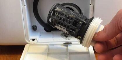 Zašto je važno redovno čistiti filter na veš mašini i kako se to radi?
