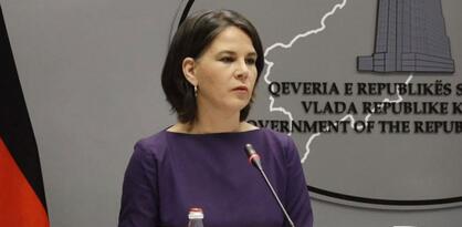 Baerbock: Srbija da pozove na uzdržanost od nasilja