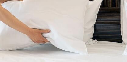 Pomoću ovog jednostavnog trika osvježite jastuk na kojem spavate
