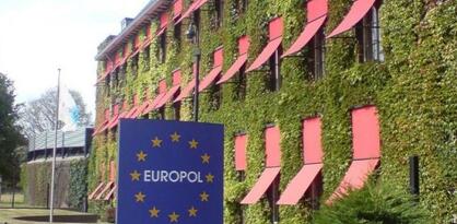 Europol: Uhapšeni osumnjičeni za telefonske prevare, među njima i nekoliko sa Kosova