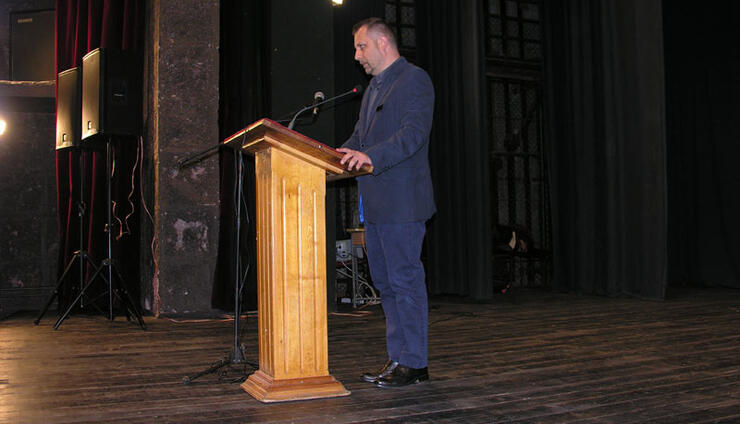Dalibor Jevtić, ministar za zajednice i povratak