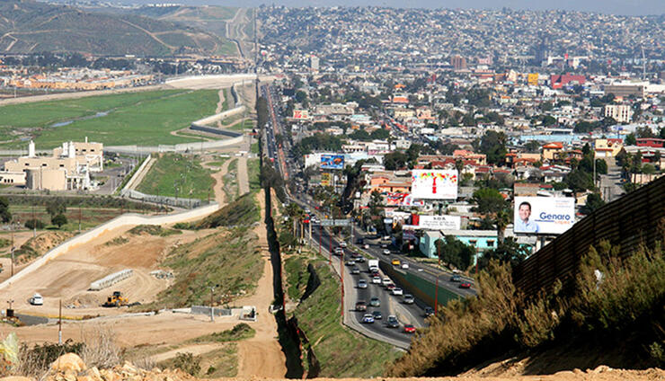 Granica između SAD-Meksiko (Wikipedia)