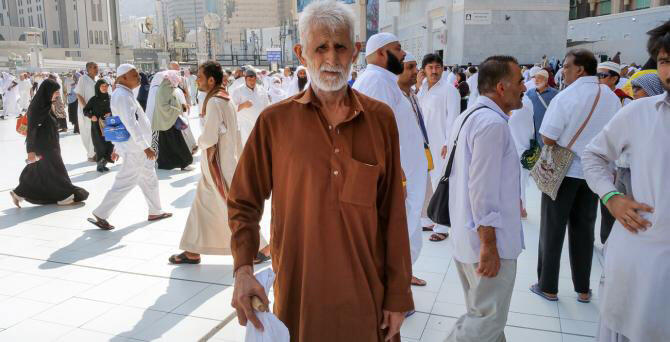 Gholam Mohammad je u svojim 60-im godinama došao iz Pakistana, a put mu je finansirao sin, koji radi kao inženjer u Saudijskoj Arabiji. [Basma Atassi / Al Jazeera]
