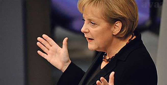 Angela Merkel bez premca