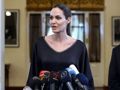 Angelina Jolie upozorila
