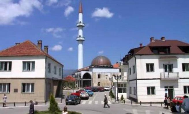 Na čitavoj teritoriji ima 124 džamija