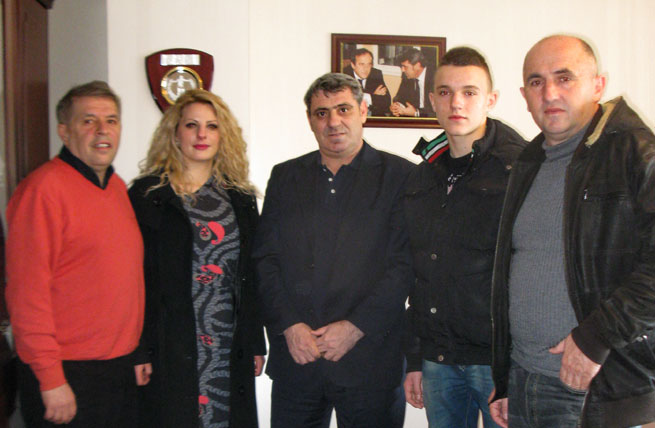 Delegacija iz Prizrena u posjeti Vokrriju, predsjedniku FFK-a