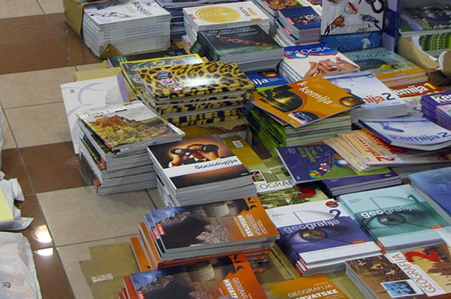 Nedostatak udžbenika u nastavi na bosanskom