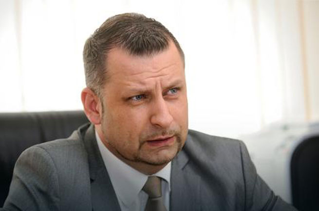 Ministar za zajednice i povratak u Vladi Kosova 