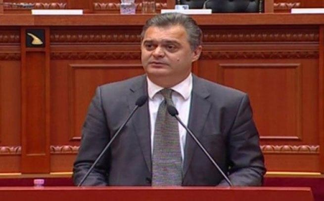Blushi u albanskom parlamentu: Ovo je vazalstvo