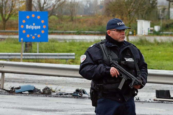 Policija na granici sa Francuskom