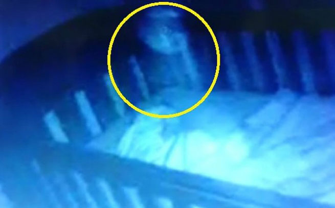 Majka duhove ugledala na baby monitoru