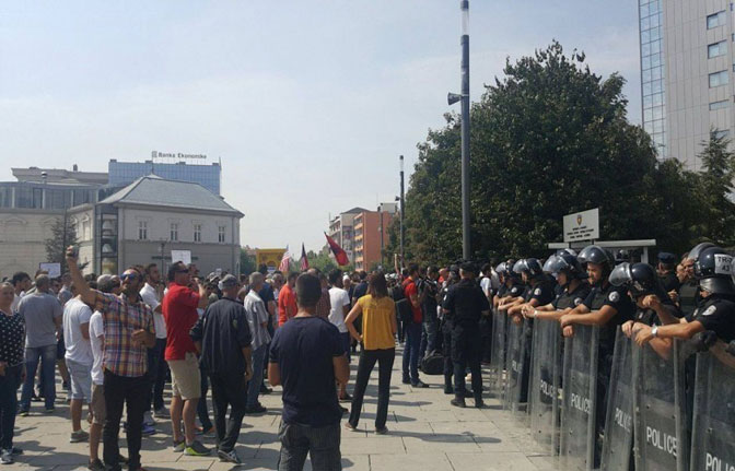 Sjednica Skupštine Kosova i protesti (UŽIVO)
