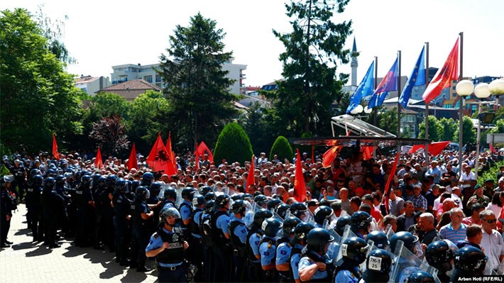 Protest u Prištini